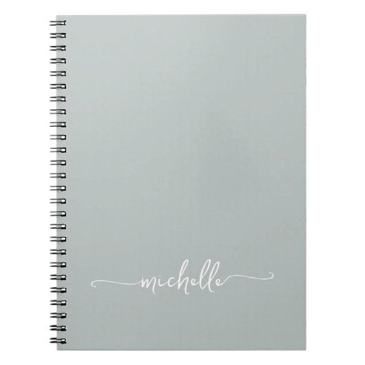 女の子らしいセージグリーンのモノグラム名前スクリプト署名 ノートブック (正面)
