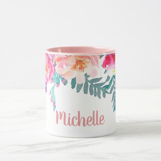女の子らしいピンクのバラの花 エレガントな名前 マグカップ (中央)