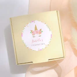 女の子らしいユニコーンの顔のスクリプトネーム 誕生日パーティー ラウンドシール