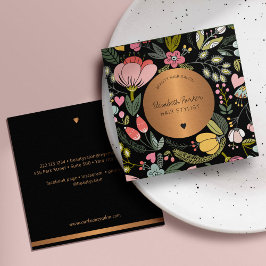 女の子らしい華やかなパステルピンクの花の美しさサロン ブラック スクエア名刺