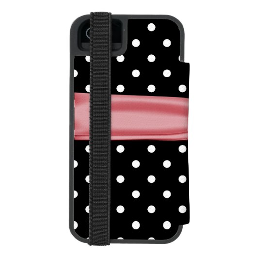 女の子らし水玉模様iPhone 5Sウォレットケース Incipio iPhoneウォレットケース (フォリオ裏面)