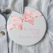 女の子エレガントの赤ちゃんシャワーになるピンクの弓ママ 缶バッジ (インサイチュ)