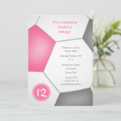 女の子スポーツピンクグレーのサッカー誕生日パーティー 招待状 (スタンド正面)