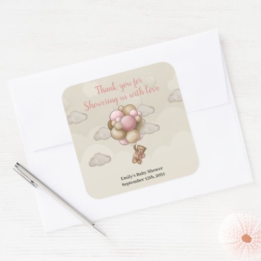 女の子テディクマのピンクの茶色のベージュの風船の熱い空気 スクエアシール (封筒)