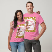 女の子ピンクと金ゴールドの赤ちゃんシャワー Tシャツ (ユニセックス)