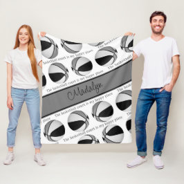 女の子ブラックグレーバスケットボールコート私の幸せな場所 フリースブランケット