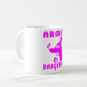 女の子及び銃 コーヒーマグカップ (正面左)