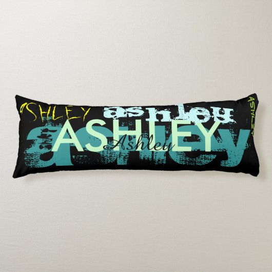 女の子名6文字のパーソナライズされた抱き枕 ボディピロー (正面)