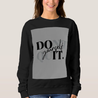 女の子向けのソフトブラックのエシカルTシャツ スウェットシャツ