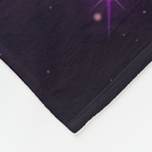 女の子姿スケートで滑る紫と白スノーフレーク フリースブランケット (角)