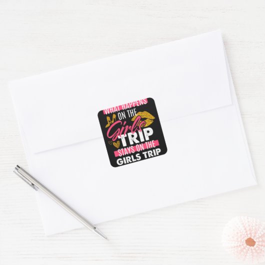 女の子旅行で起こること女の子の上にとどまる スクエアシール (封筒)