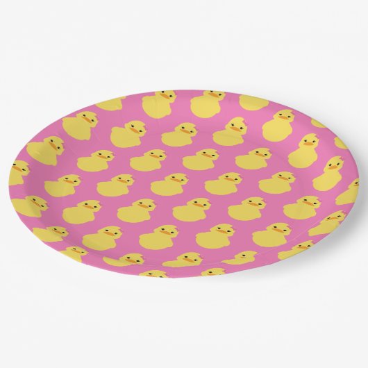 女の子用ゴムダッキー（アヒルちゃん）ベビーシャワーピンクパーティー ペーパープレート (アングル)
