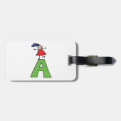 女の子踊りオン緑の文字Aおもしろいアルファベット ラゲッジタグ (裏面横)