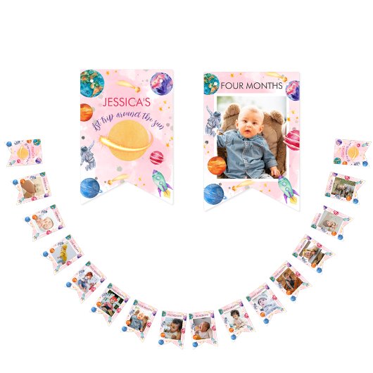 女の子1歳の誕生日の毎月の写真 バンティングフラッグ