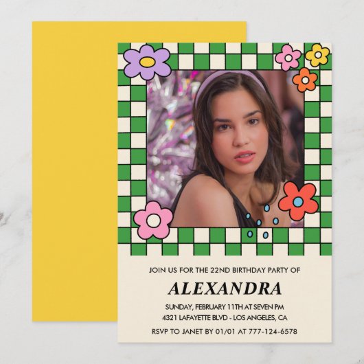 女の子22の誕生日の招待レトロGroovyフローラ 招待状 (正面/裏面)