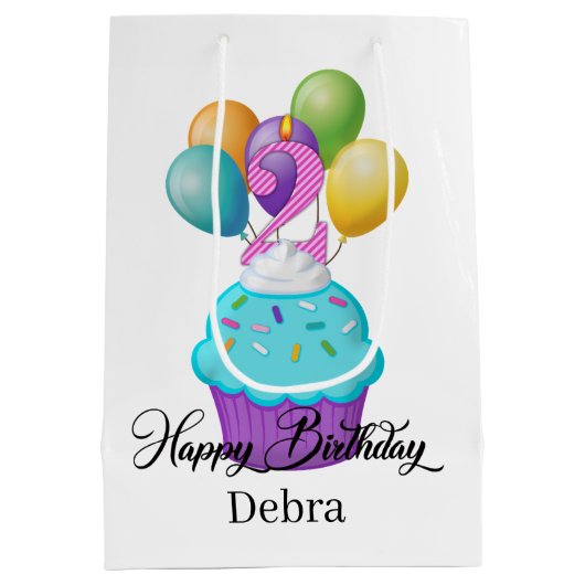 女の子2ND誕生日カップケーキの名前を追加 ミディアムペーパーバッグ (裏面)
