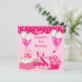 女の子3歳の誕生日パーティーピンクスポットケーキ3 招待状 (スタンド正面)