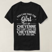女の子Out Cheyenne WY WYOMINGギフトおもしろいホームRo Tシャツ (デザイン正面)