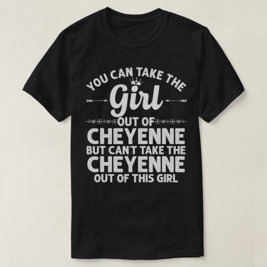女の子Out Cheyenne WY WYOMINGギフトおもしろいホームRo Tシャツ (デザイン正面)
