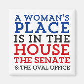 女の居場所が家の中にある マグネット (正面)