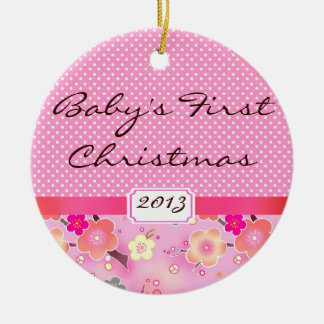 女の赤ちゃんの初めてのクリスマスのオーナメントのピンクの桜 セラミックオーナメント