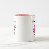 女の赤ちゃんの新しい祖母のTシャツおよびギフト ツートーンマグカップ (中央)