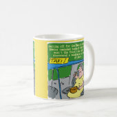 女はパスタを食い違える コーヒーマグカップ (正面右)