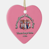 女は世界を変える。女国際的の日。 セラミックオーナメント (右)