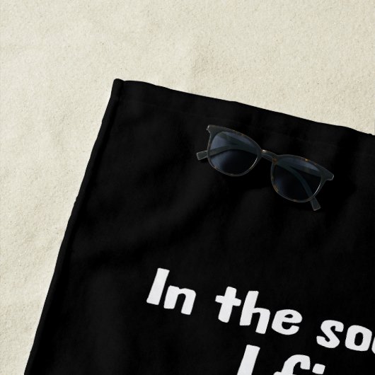 女やる気を起こさせるの子のサッカーに関する遊引用文 ビーチタオル (インサイチュ)