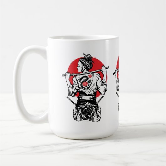 女サムライ戦士 – ドラゴン+ローズ タトゥー 日本 コーヒーマグカップ (左)