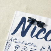 女パーソナライズされたの子の長い名前 ビーチタオル (インサイチュ)