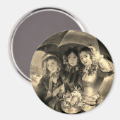 女ビクトリアンの傘の雨の女のビクトリアン子のヴィンタグ マグネット (正面/裏面)