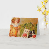 女ビクトリアンの子と猫の中の任意の空白の大事な行事 カード (黄色い花)