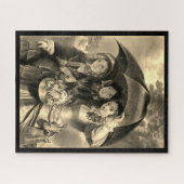 女ビクトリアンの子の傘の雨の日セピア金ゴールド ジグソーパズル (横)