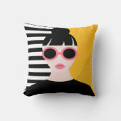 女モダンの子 クッション (正面)
