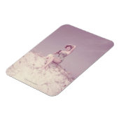 女リラックスのビーチ マグネット (左側)