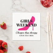 女子ウィークエンドピンクのスティレット・カクテルパーティー スタンダードカクテルナプキン (インサイチュ)