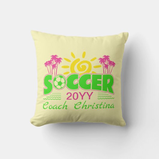 女子サッカーのサンシャインパーム クッション (正面)