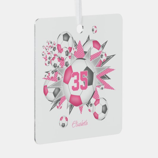 女子サッカーのボールパンクグレー メタルオーナメント (正面右)