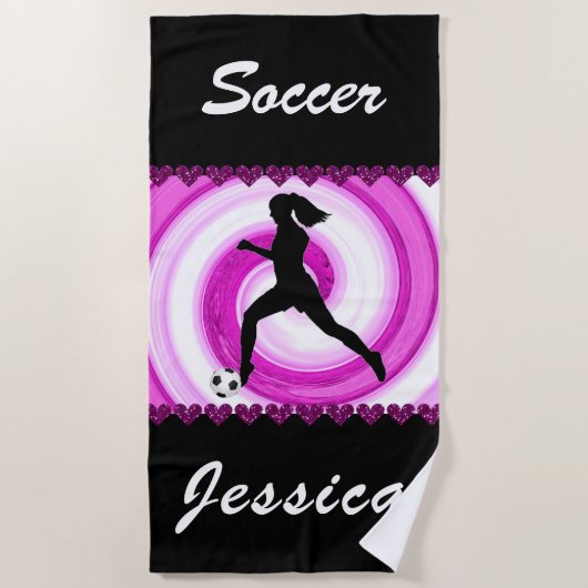 女子サッカーの渦巻き旋回とグリッターハート ビーチタオル (正面)