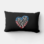 女子サッカーハート – 米国国旗 ランバークッション (裏面)
