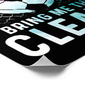 女子サッカープレーヤーがチームにスパイクをプレゼント お母さんゴールキーパー ポスター (角)