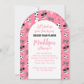 女子サッカープレーヤーの誕生日パーティー ピンクの女の子 招待状 (正面)