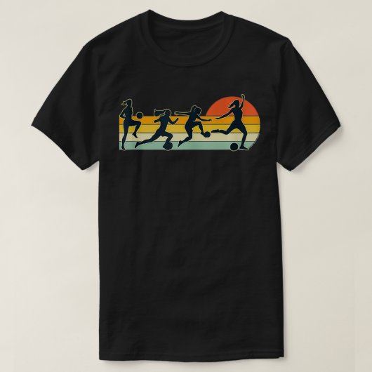 女子サッカープレーヤーレトロサンセットサッカー Tシャツ (デザイン正面)