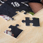 女子サッカー10代の選手の集団ポートレート ジグソーパズル (側面)