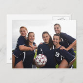 女子サッカー10代の選手の集団ポートレート ポストカード (正面/裏面)