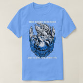 女子サメことわざこのサメはGに顔を出した Tシャツ (デザイン正面)