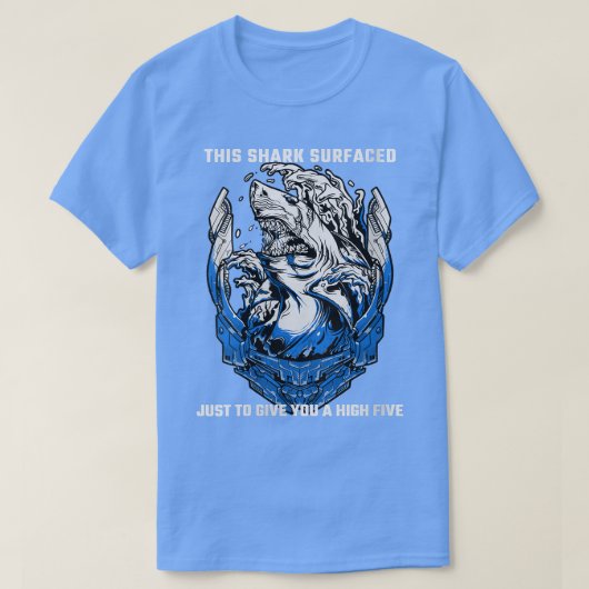 女子サメことわざこのサメはGに顔を出した Tシャツ (デザイン正面)