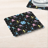 女子ソフトボール – 星のある女子プレーヤー ペーパーコースター (アングル)