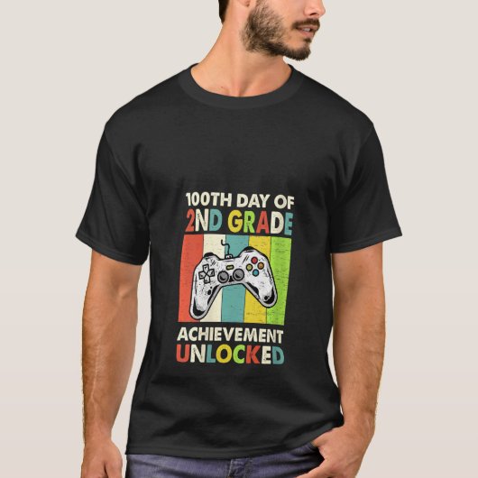 女子ハッピー100年第2学年功労日Un Tシャツ (正面)